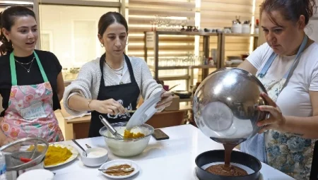 Antalya’da ATASEM’de Binlerce Kişiye Ücretsiz Eğitim Başladı