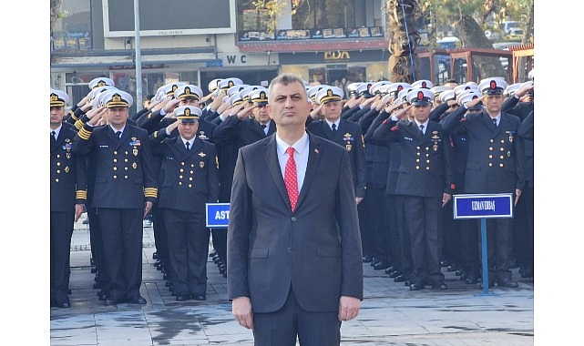 gazi mustafa kemal ataturk golcukte torenle anildi