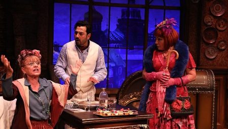 Şehrin Tiyatrosu Düzenlediği Turnelerle Fark Yaratıyor